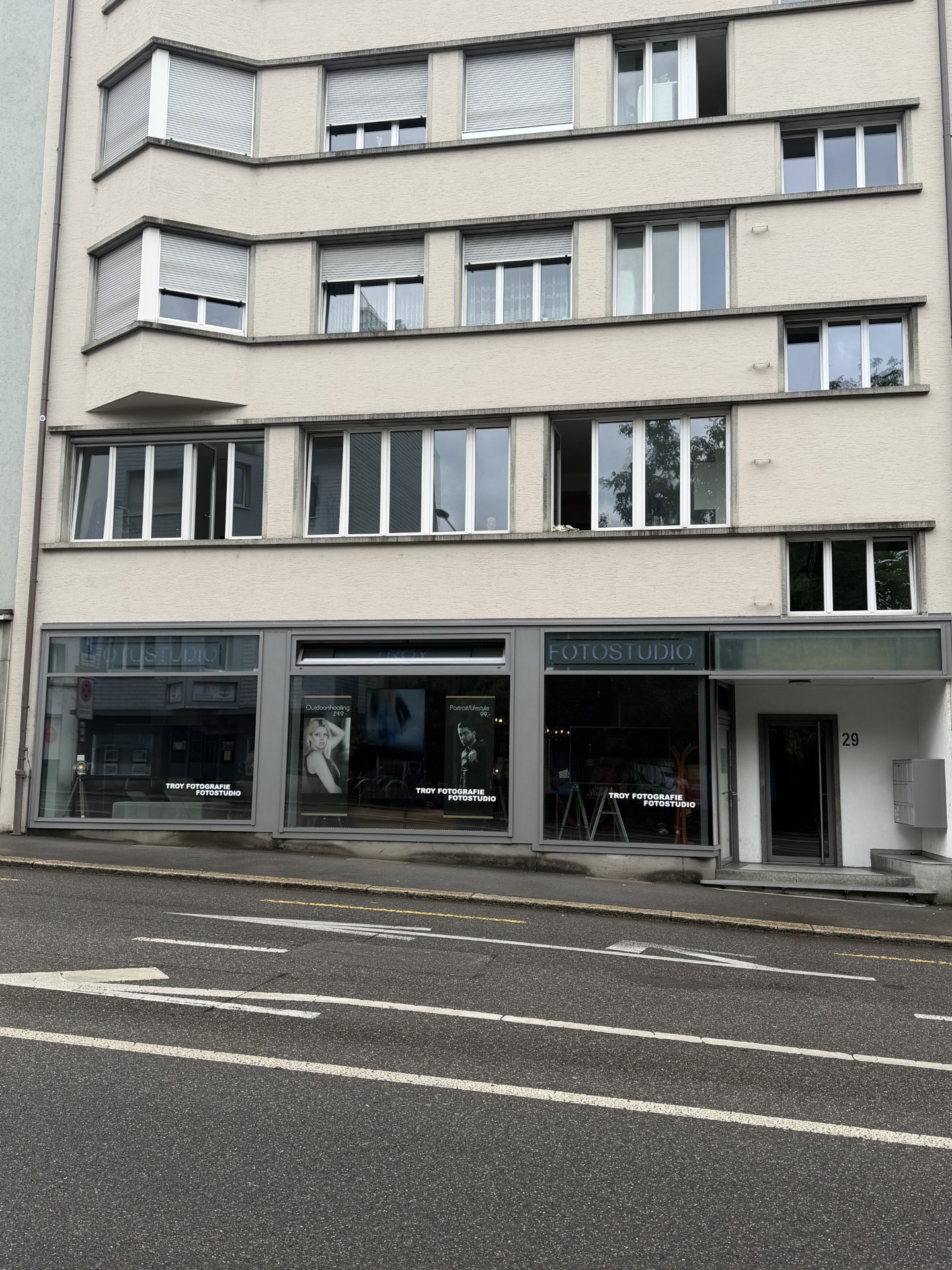 150m² atelier