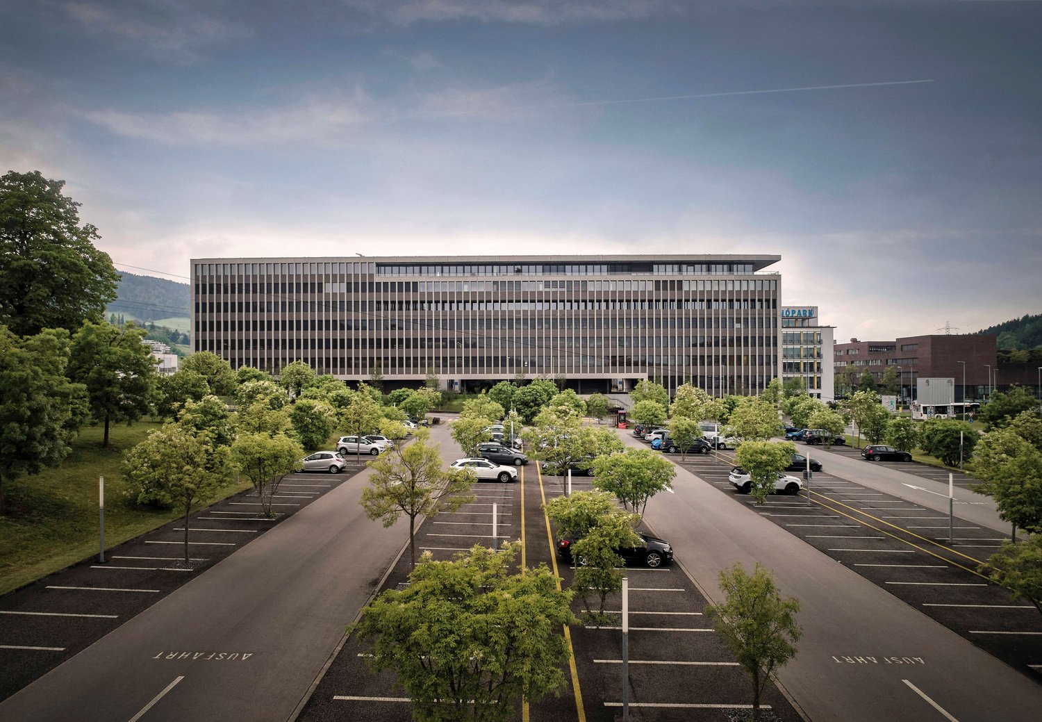 30m² office