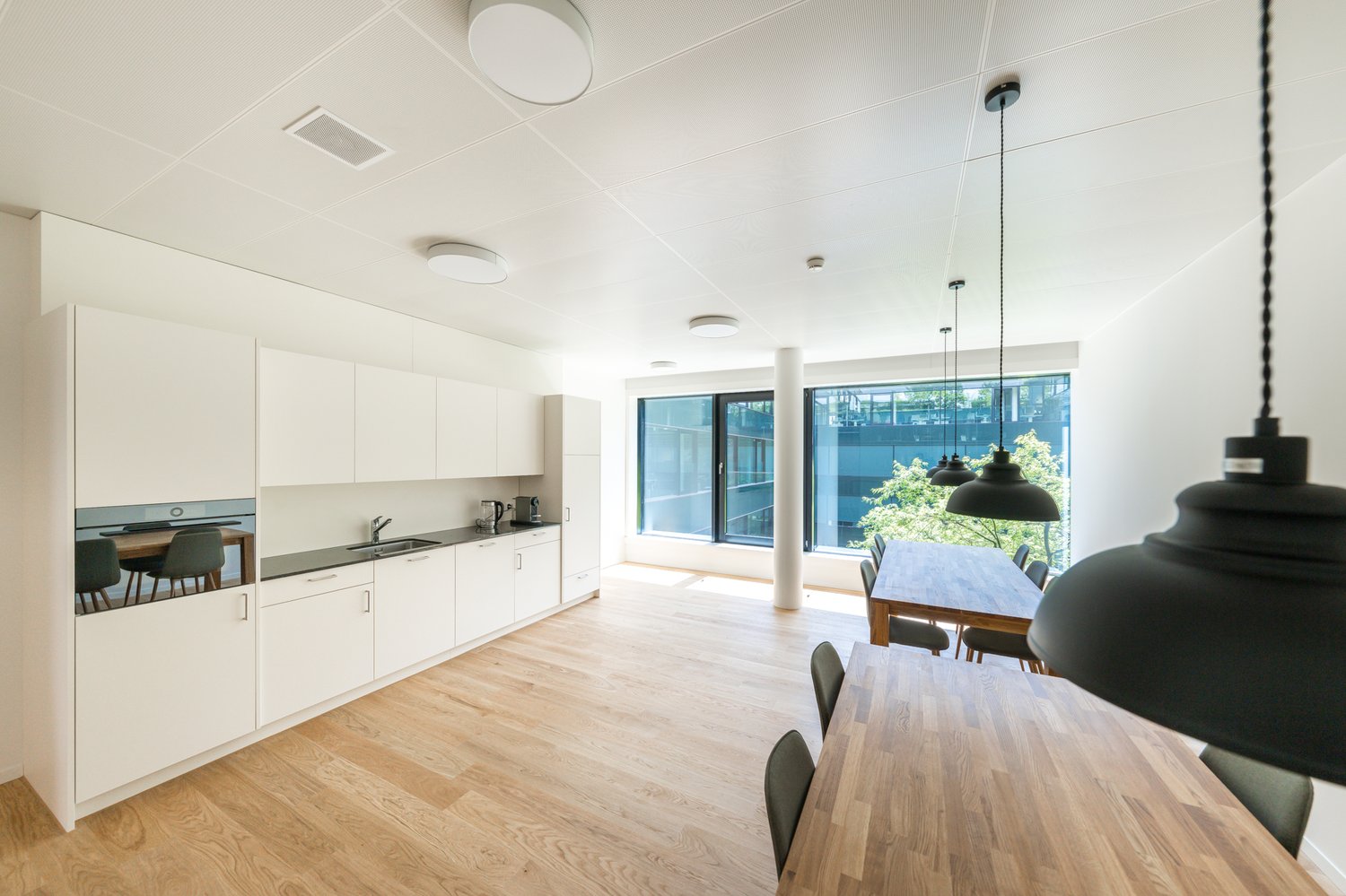 30m² office