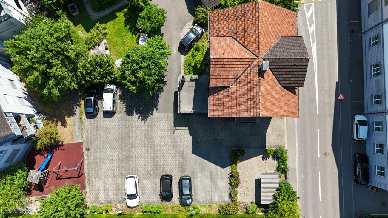 184m² commercial