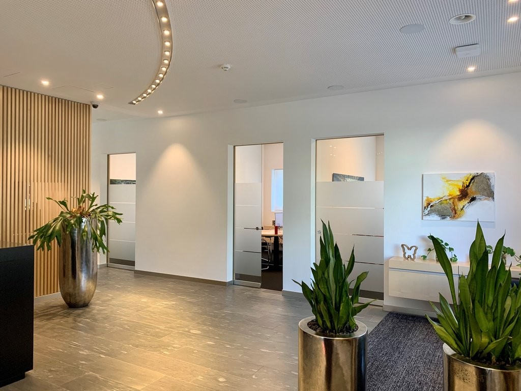140m² commercial, Foto 1 von 7
