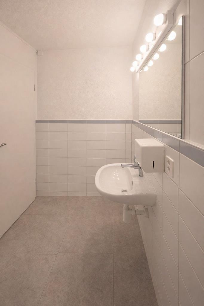 102m² commercial, Foto 9 von 9