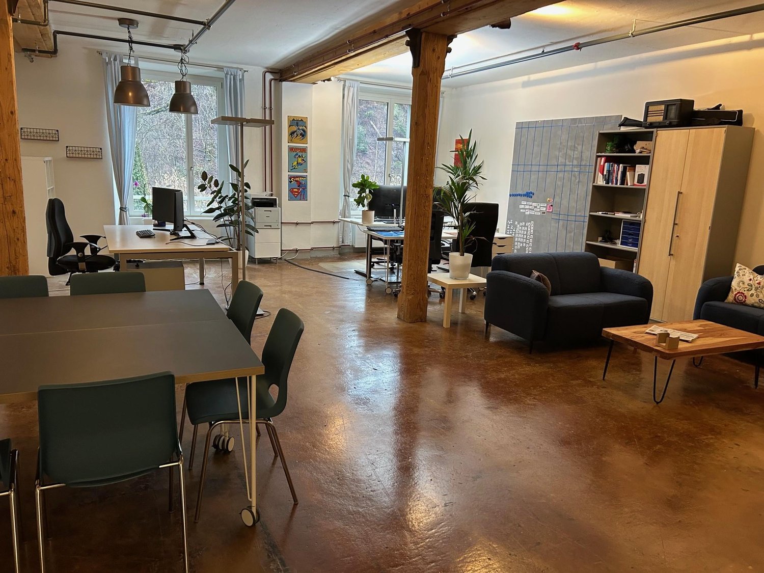 65m² office