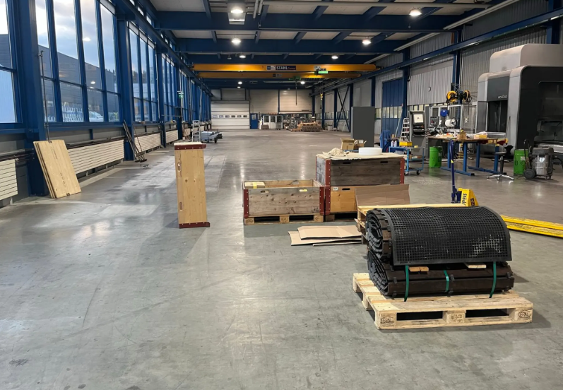 800m² industrial object