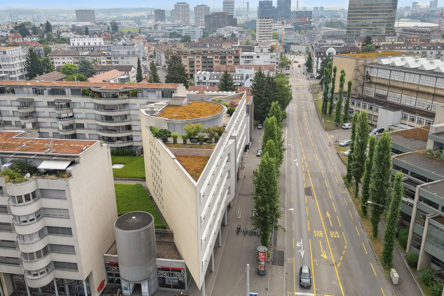 451m² office