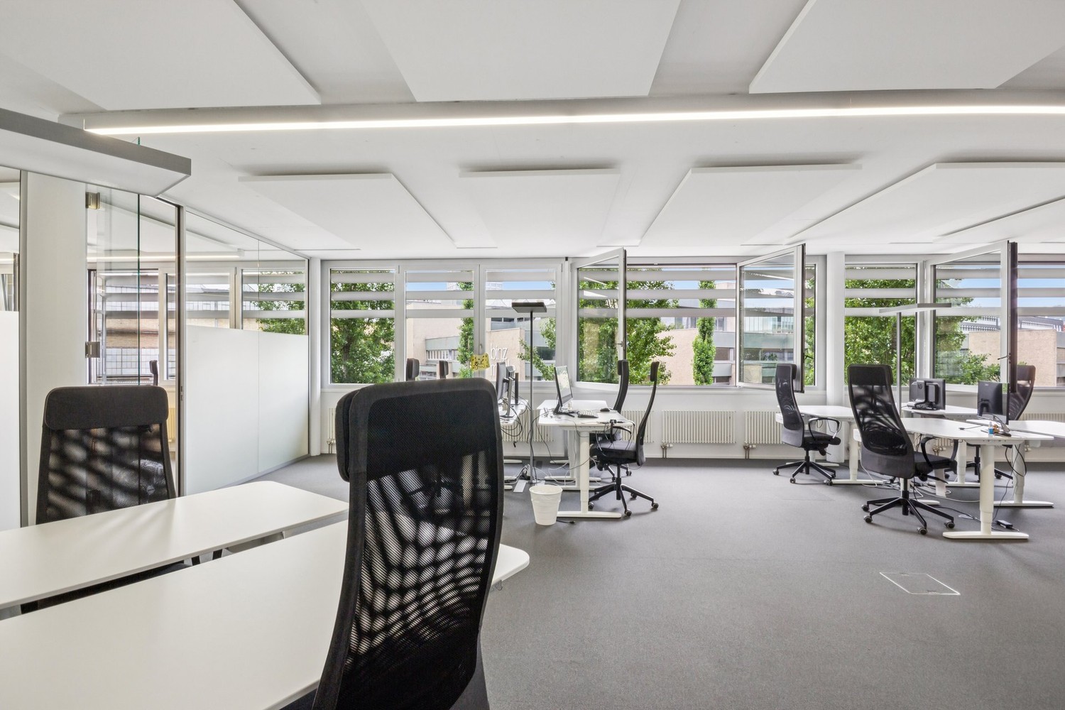 451m² office