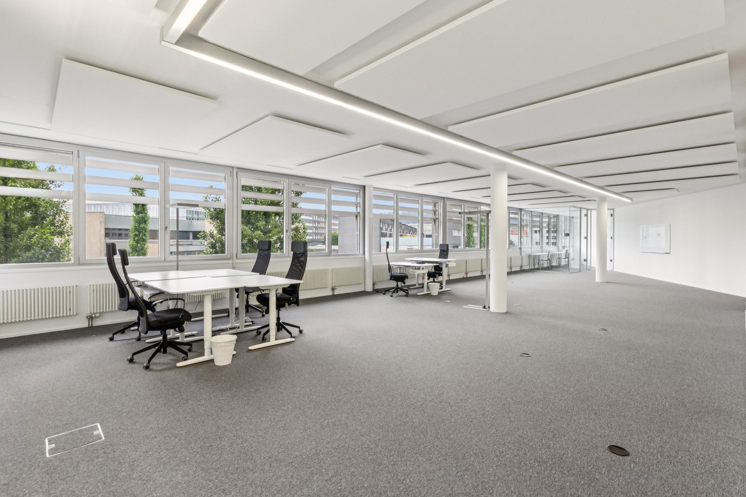 451m² office