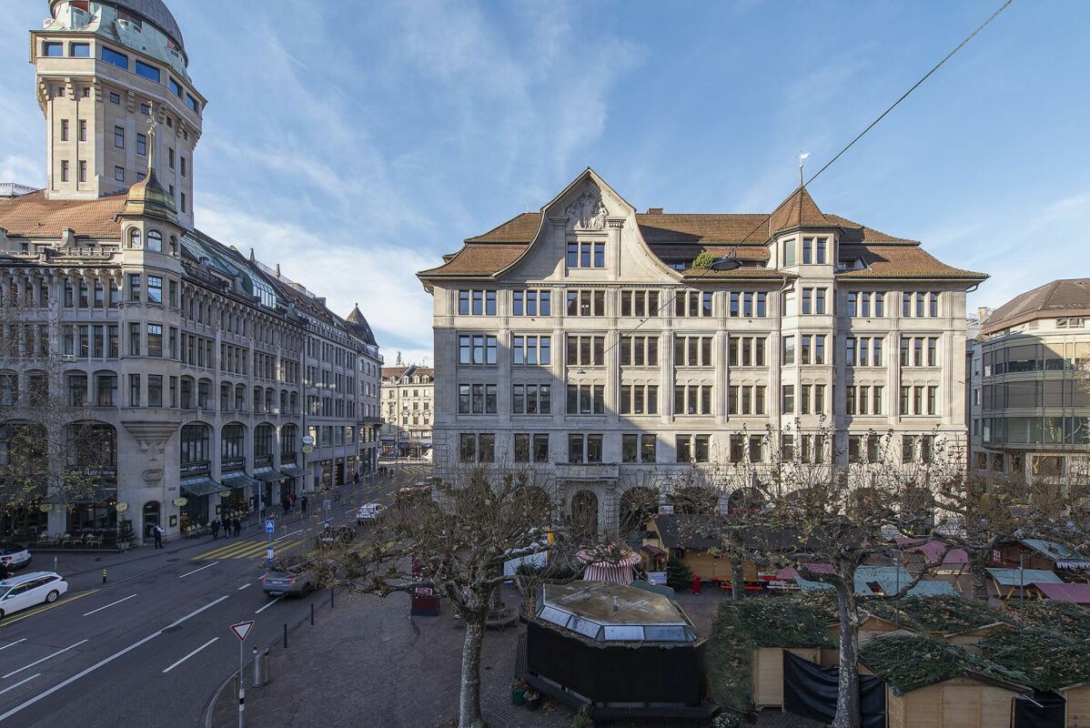 3900m² office