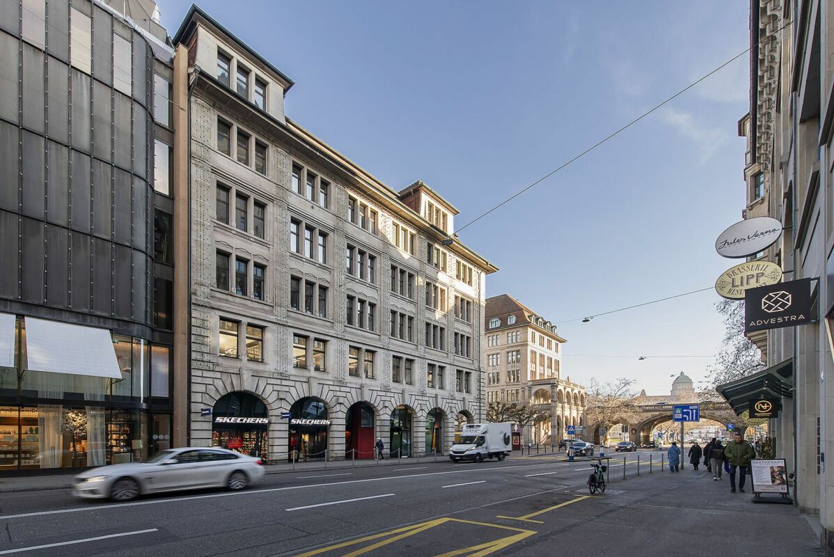 3900m² office