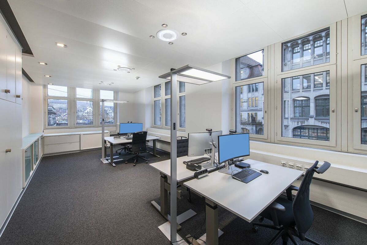3900m² office