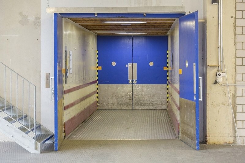 500m² commercial, Foto 6 von 8