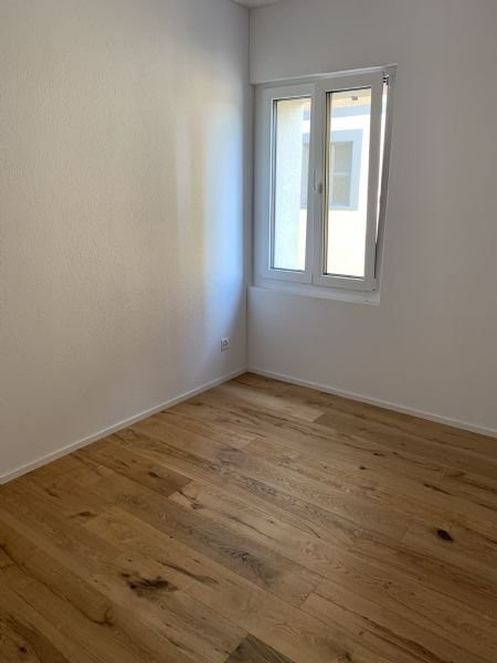 Commercial, Foto 3 von 7