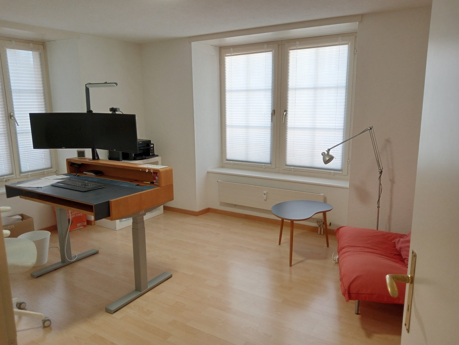 Commercial, Foto 2 von 5