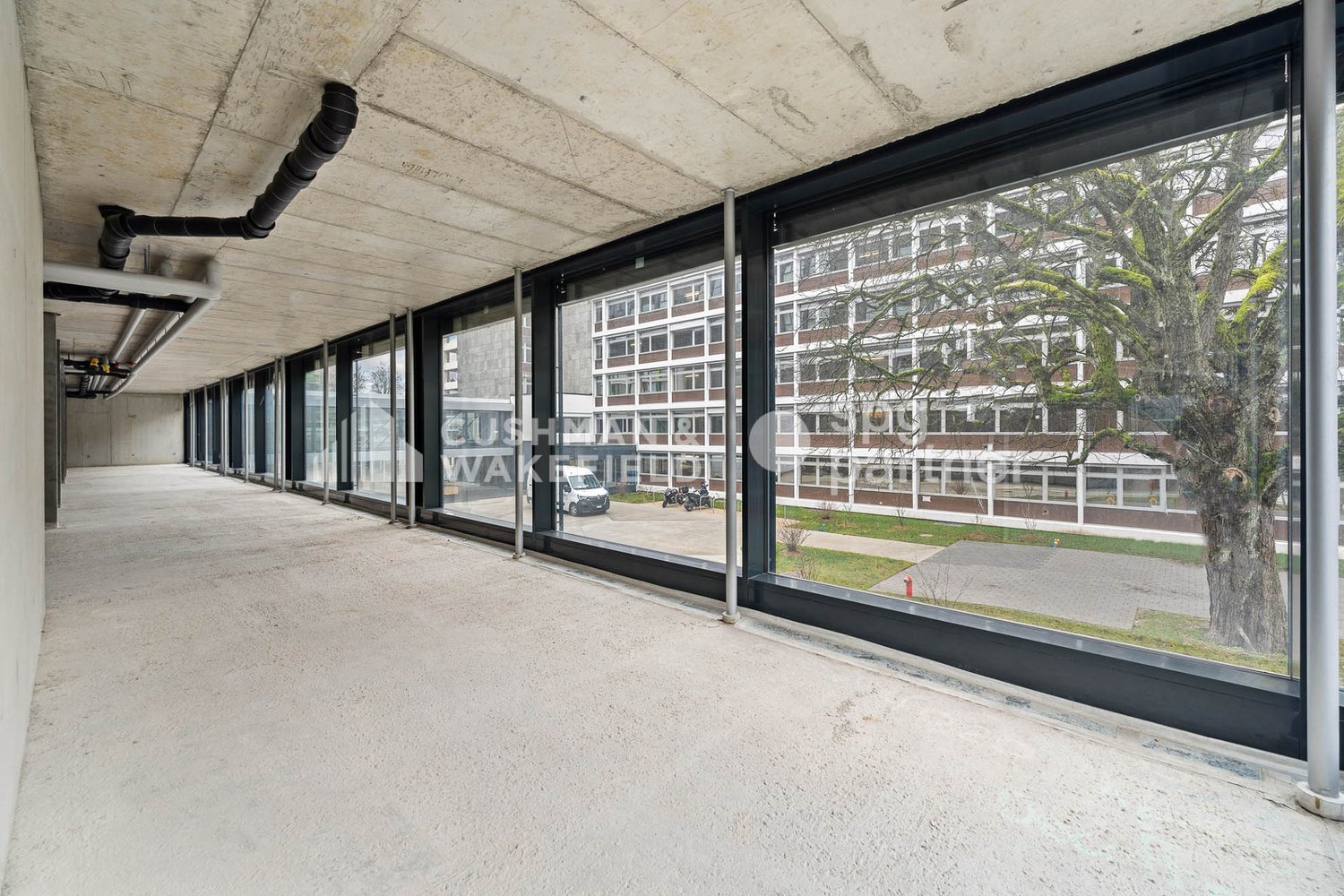 260m² Büro, Foto 2 von 10
