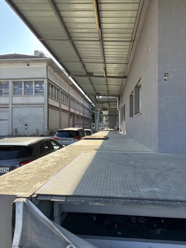 625m² Büro
