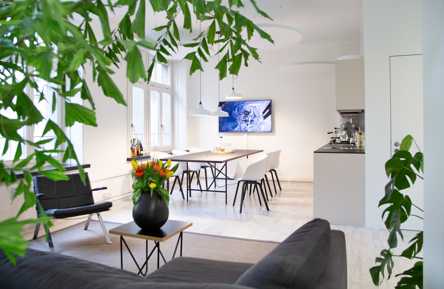 140m² office
