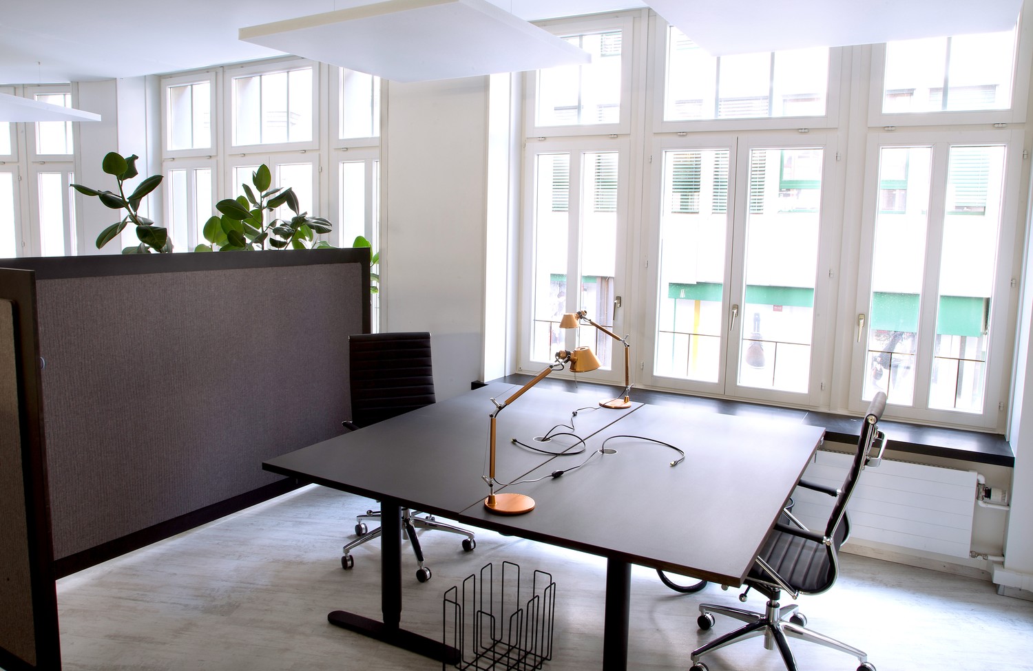 140m² office