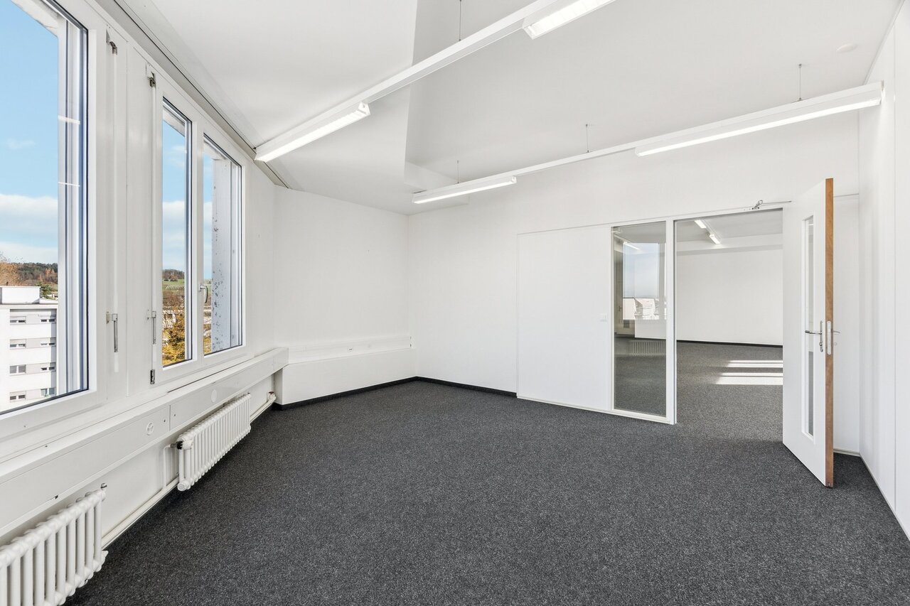 147m² commercial