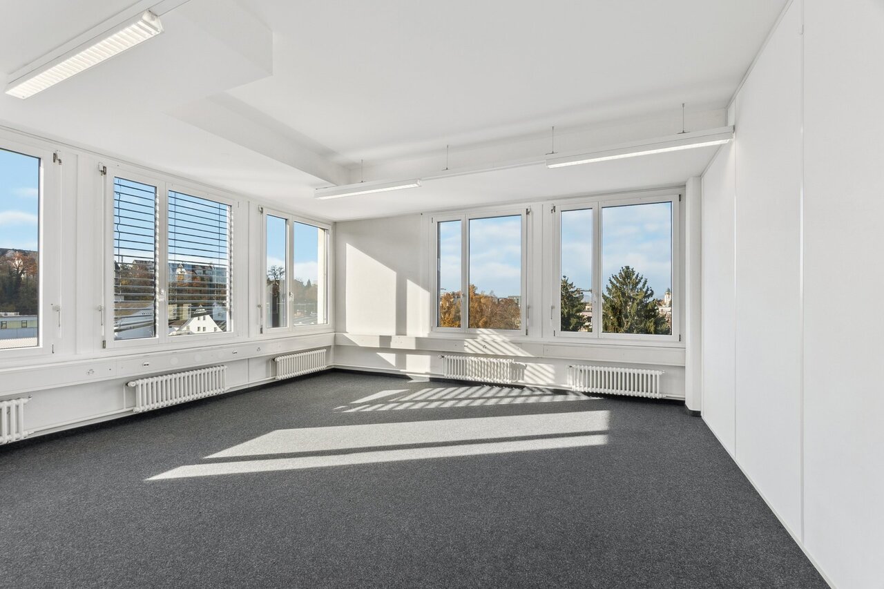 147m² commercial