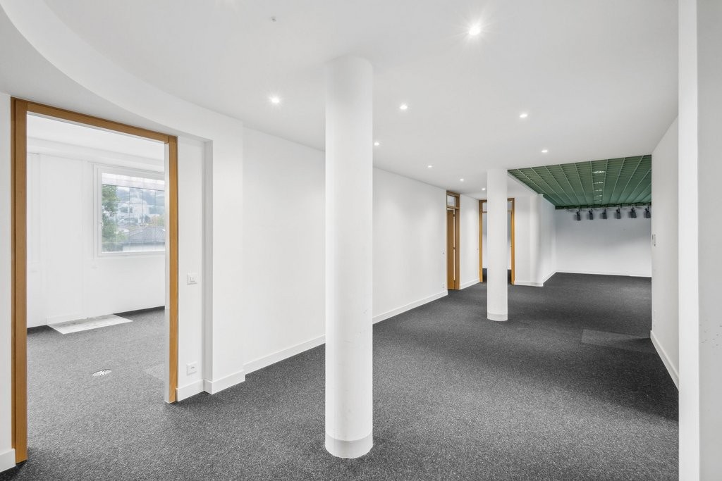 199m² Büro, Foto 2 von 7