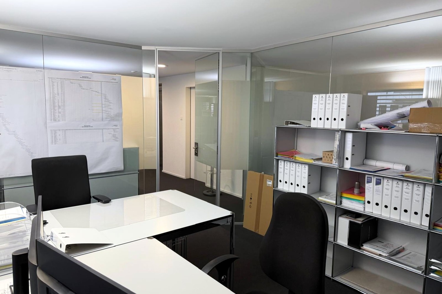 412-585m² office
