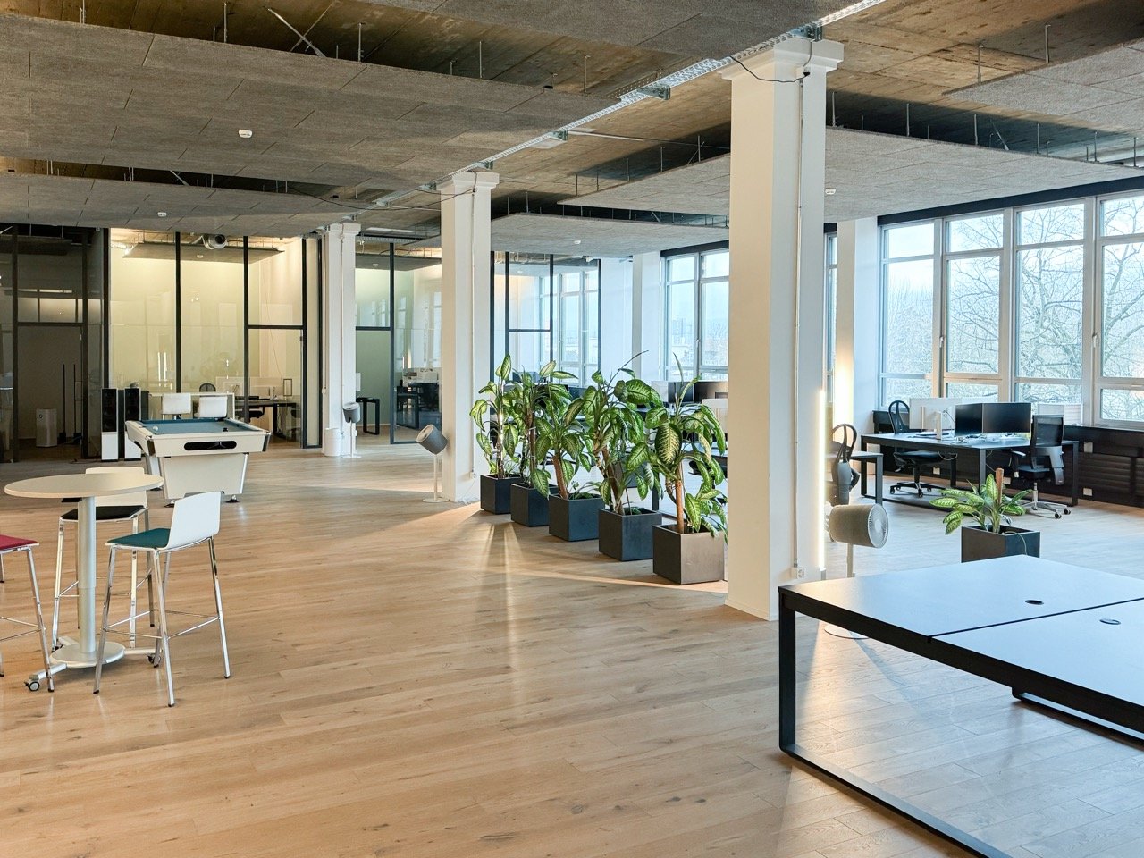 400m² office