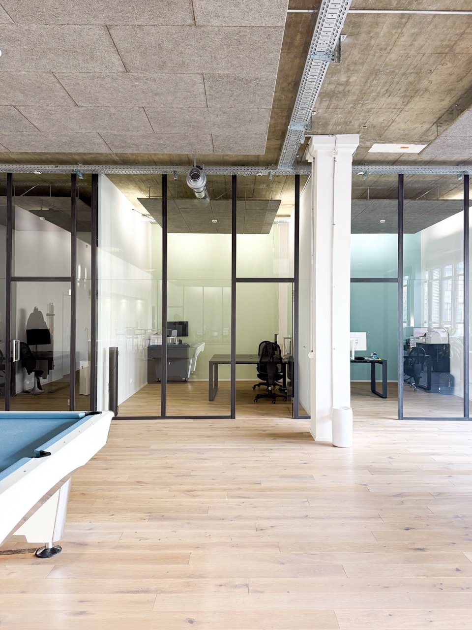 400m² office