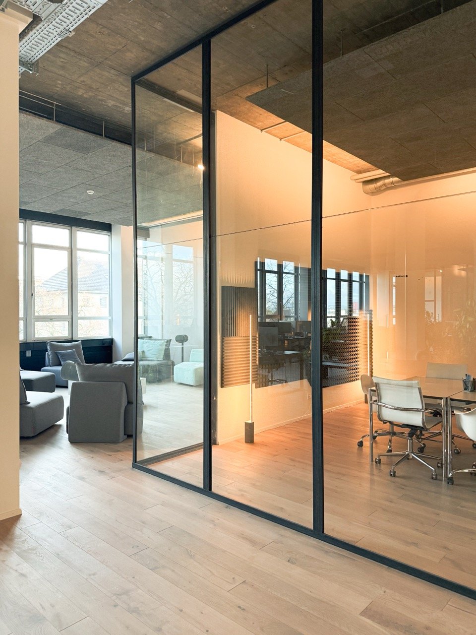 400m² office