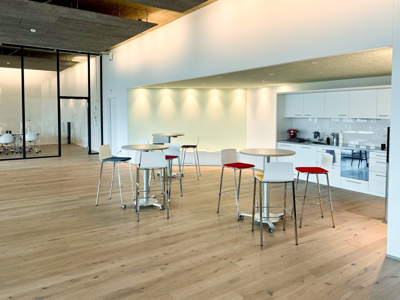 400m² office