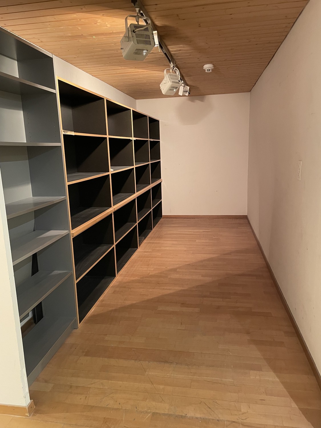 115m² cellar compartment