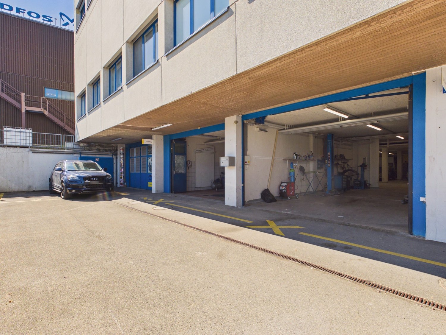 350m² commercial, Foto 1 von 10