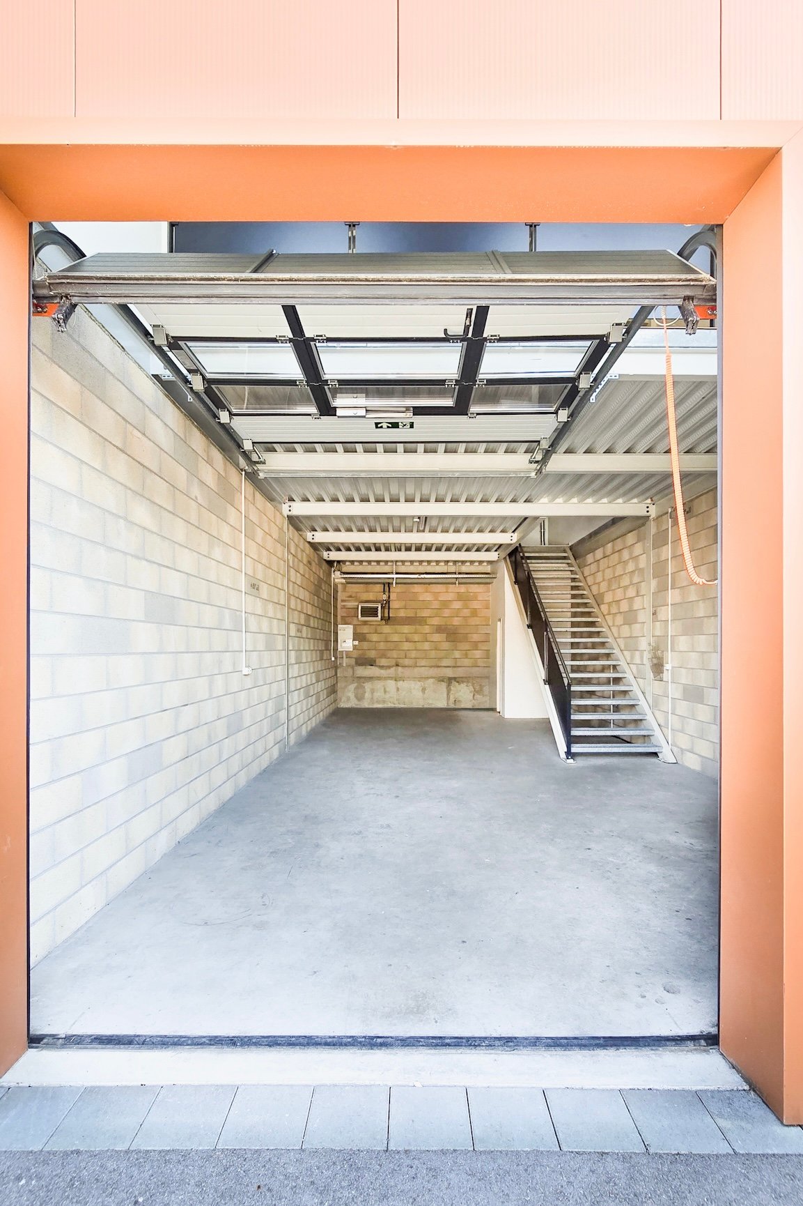 Industrial object, photo 1 sur 10