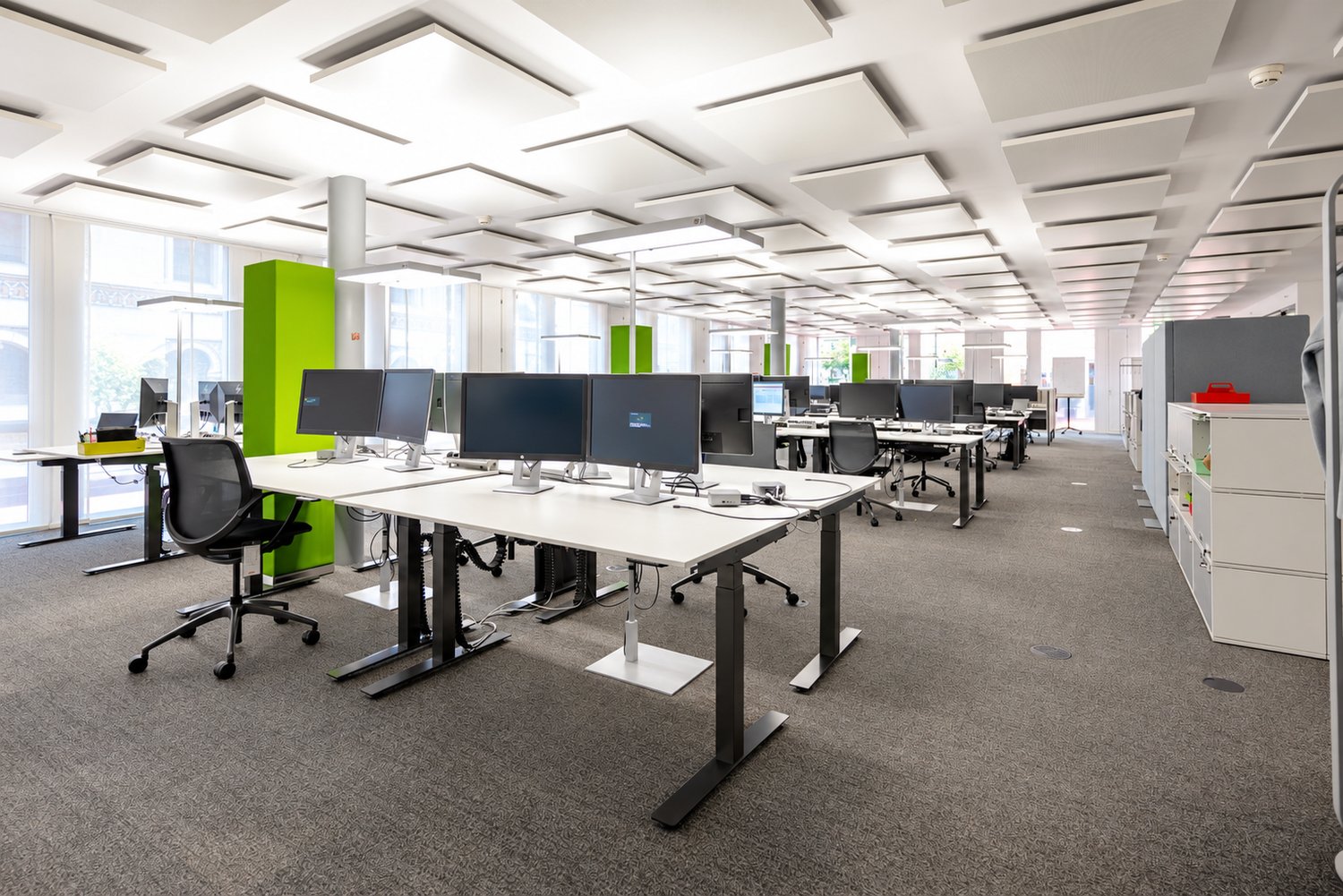 450m² office, photo 4 of 10