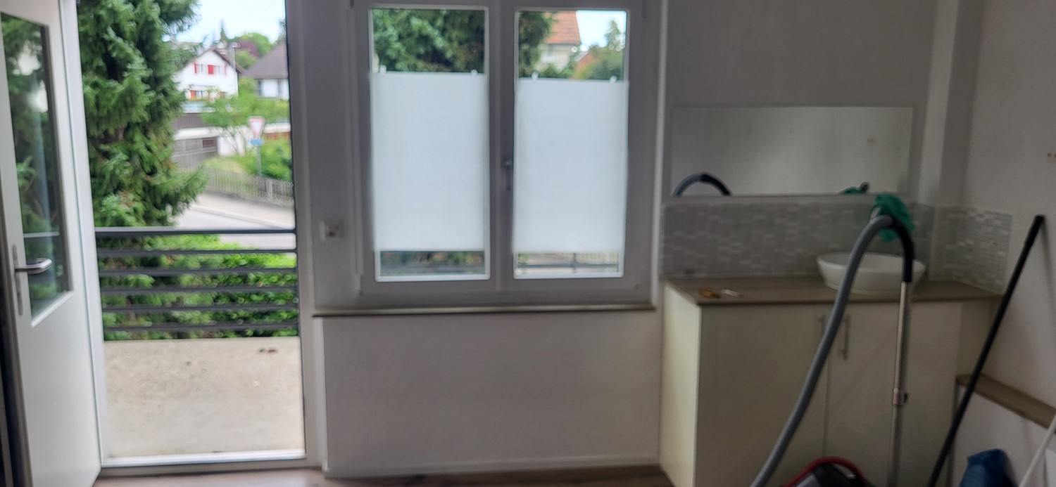 12m² office