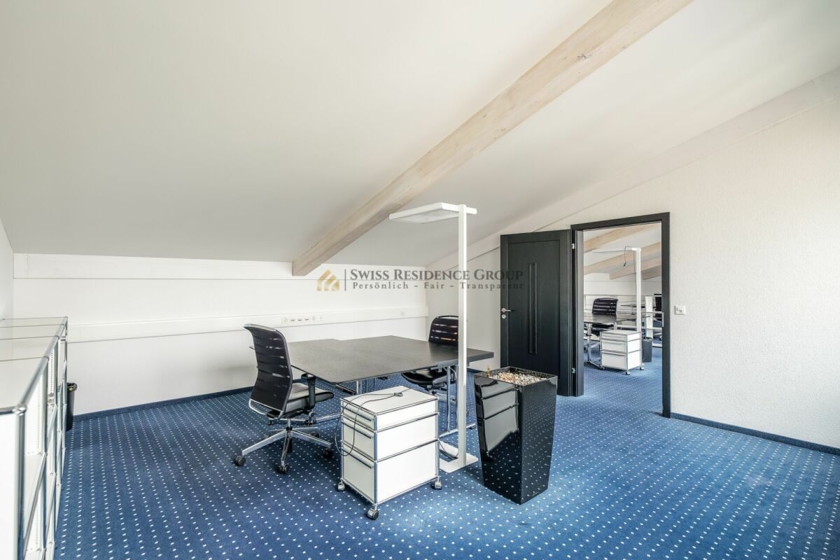 135m² commercial, photo 1 sur 6