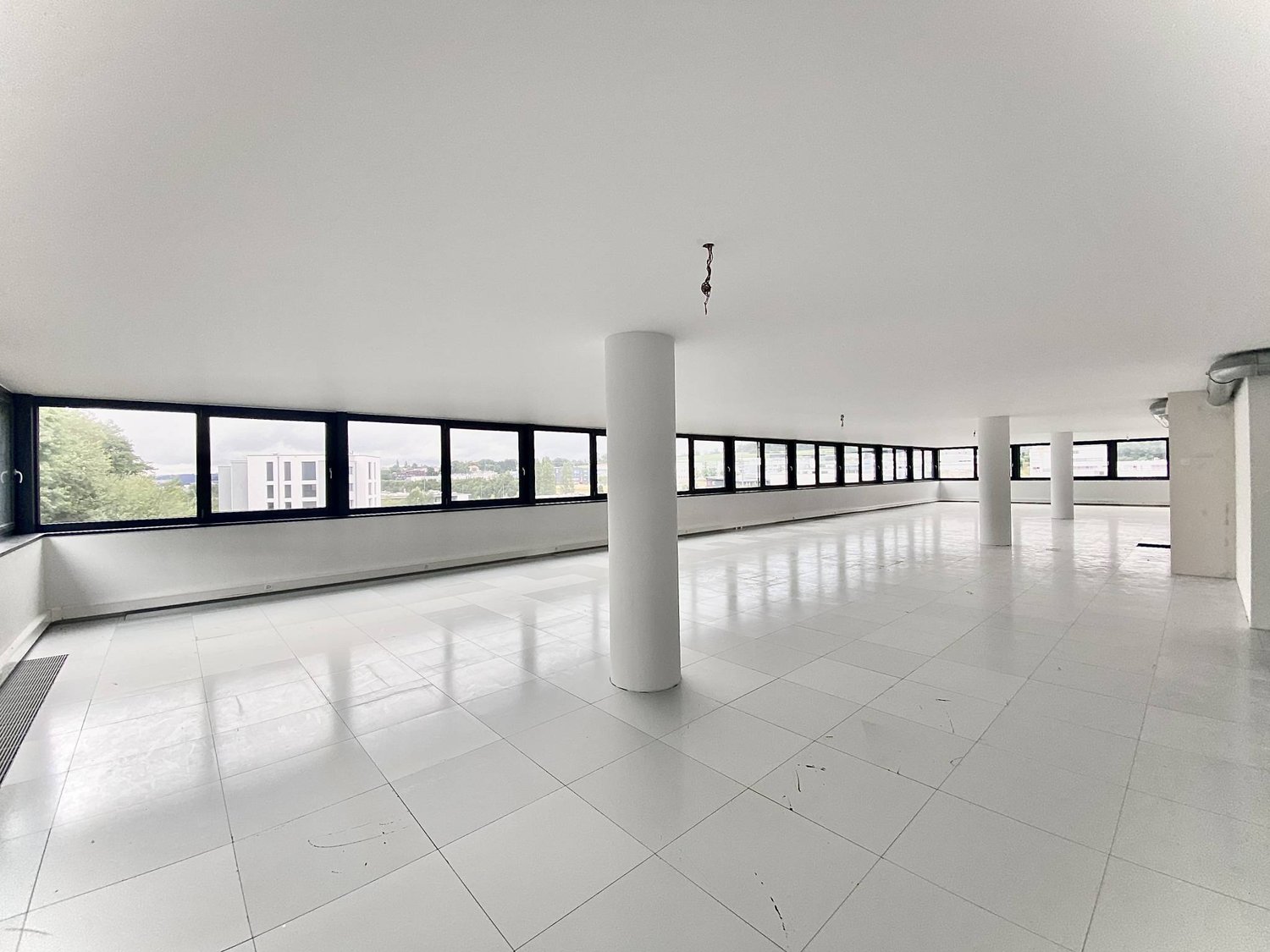 303m² Gewerbe, Foto 4 von 6