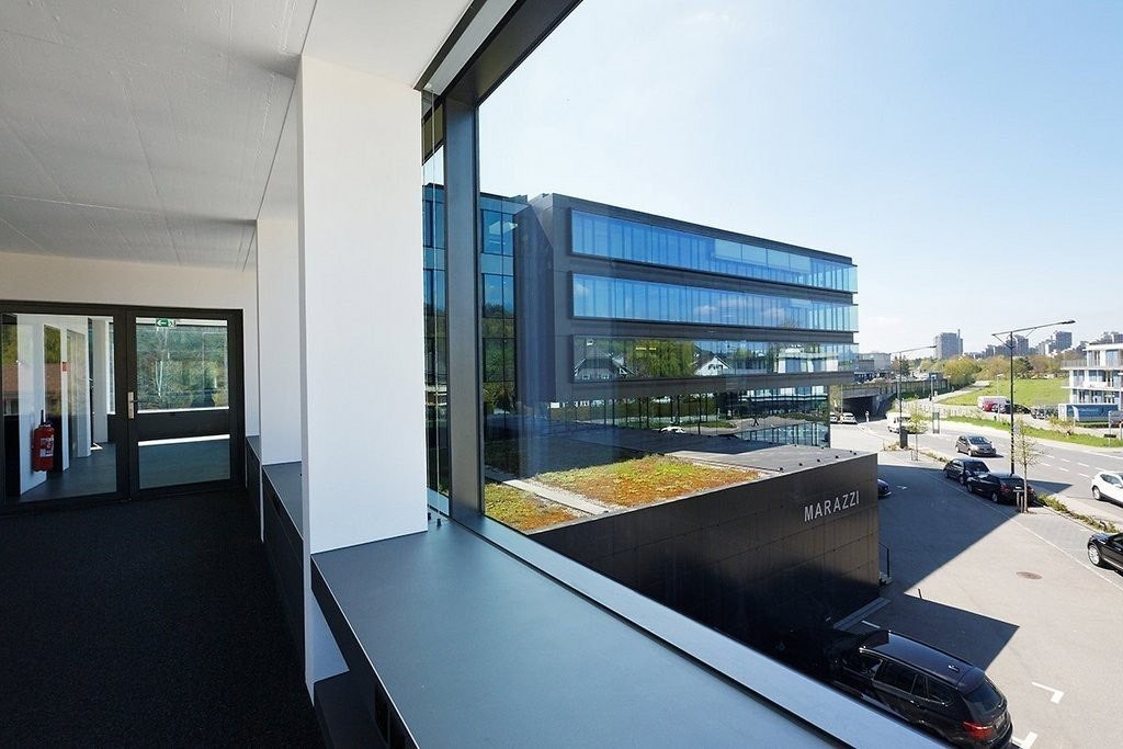 186m² office