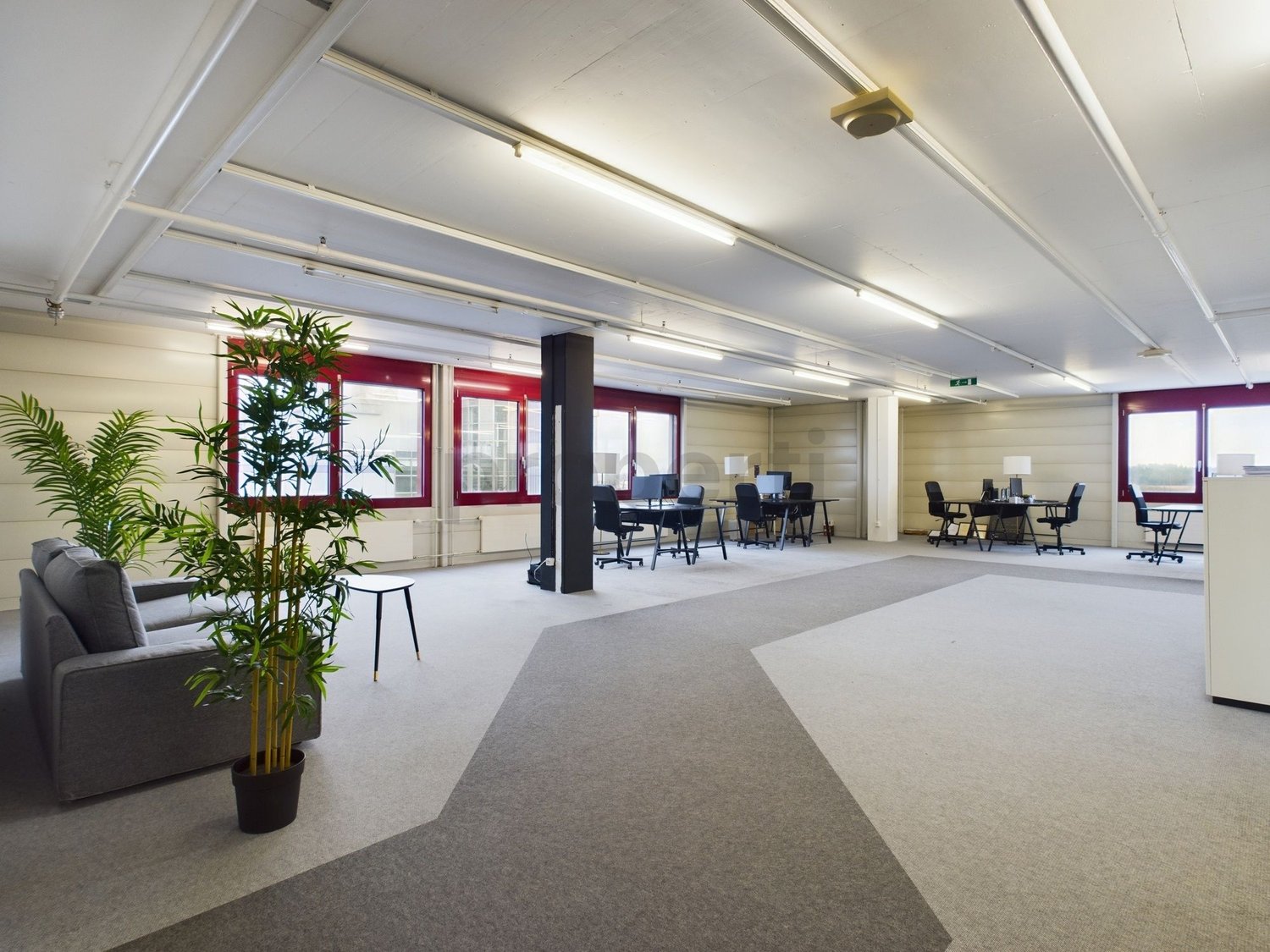 Bureau de 250m², photo 3 sur 7