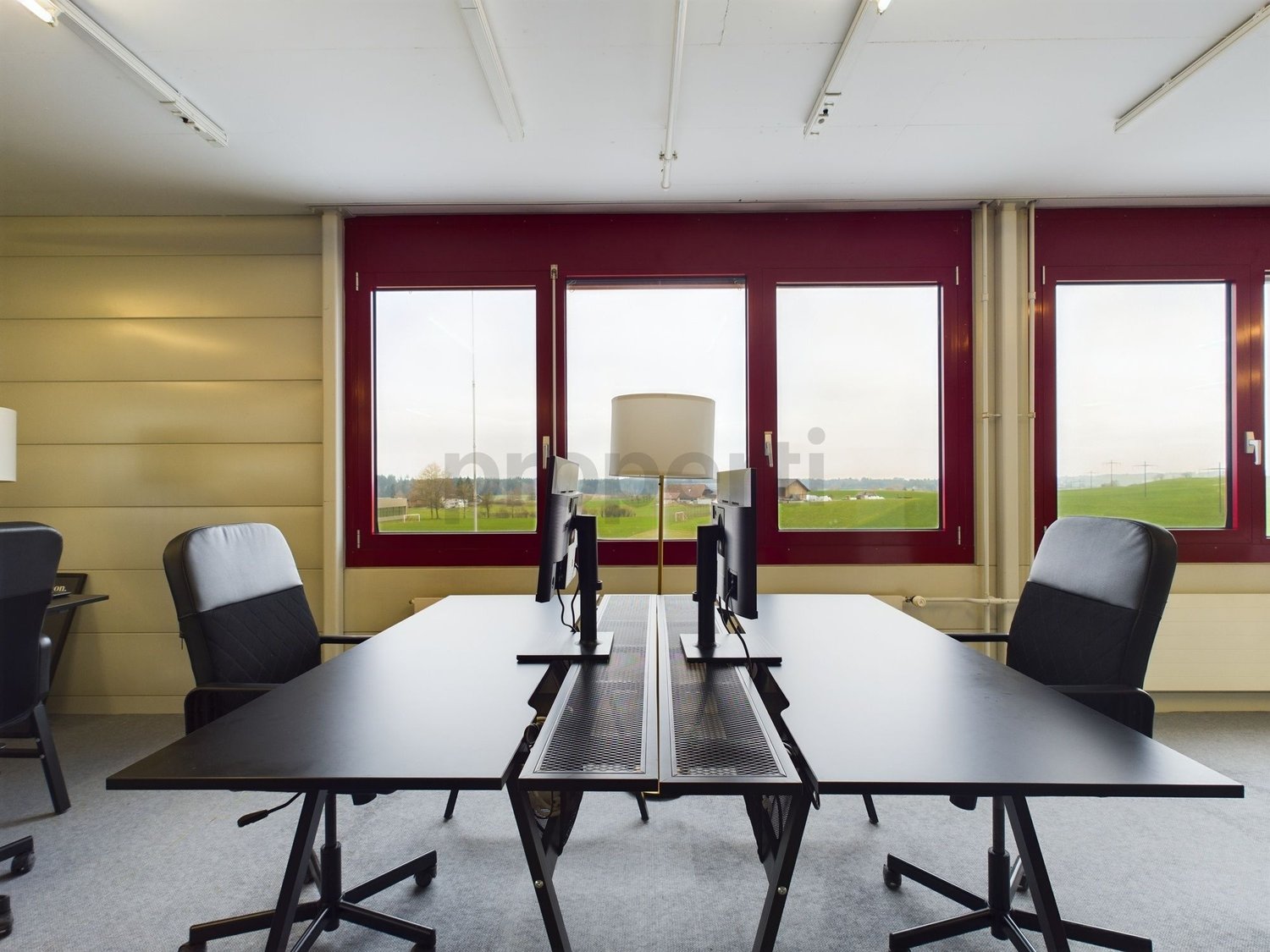 Bureau de 250m², photo 7 sur 7