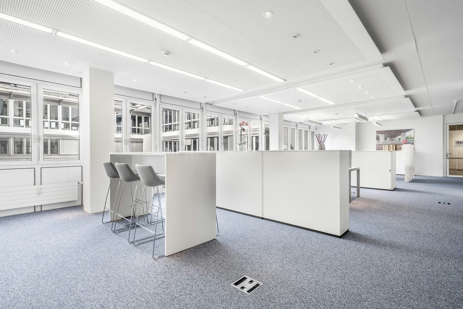 320m² office, Foto 2 von 9