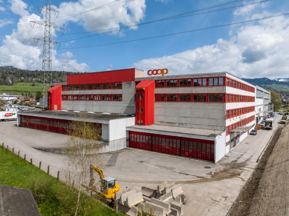 770m² de local de stockage, photo 2 sur 7