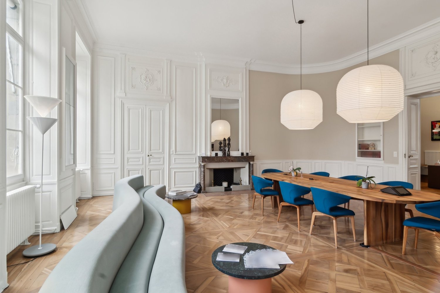 370m² office