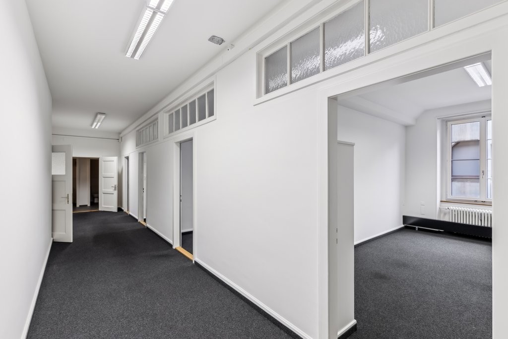 149m² office