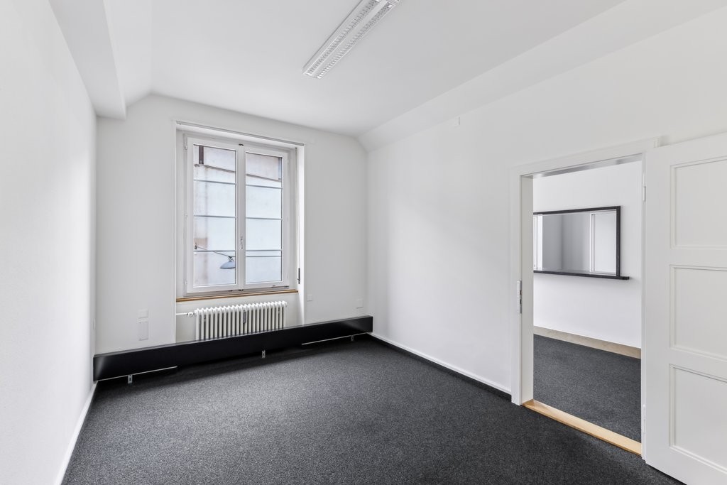 149m² office