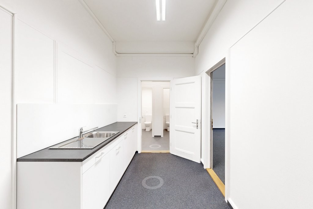 149m² office