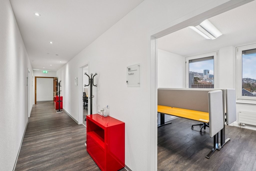 180m² Büro