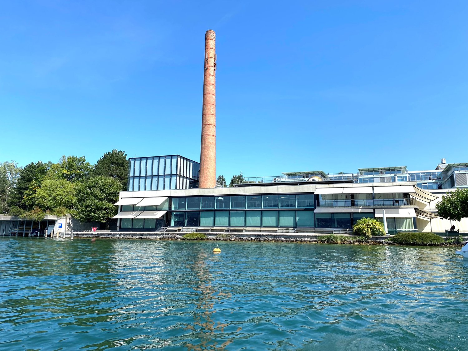 1840m² office