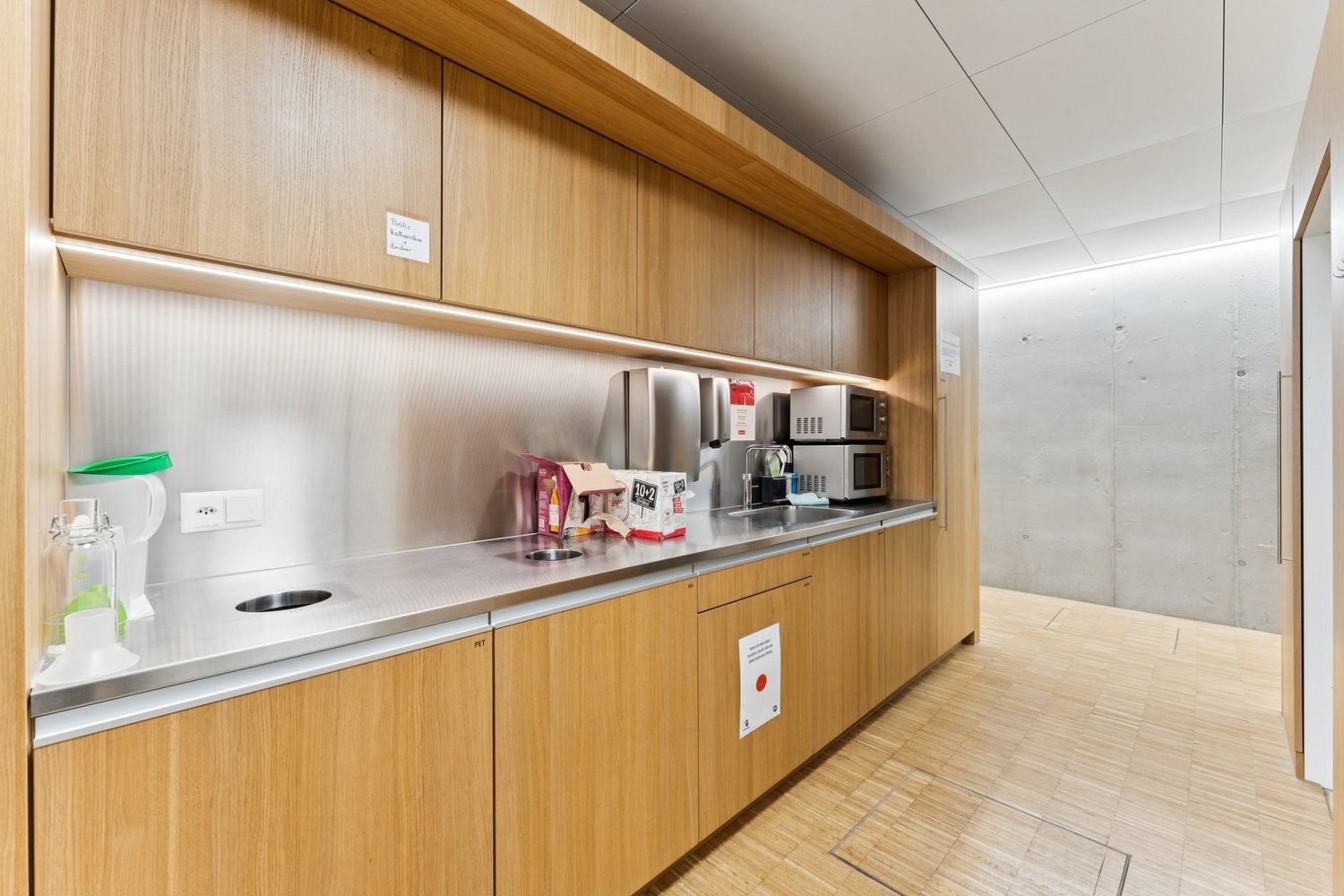 1410m² de bureaux, photo 3 sur 10