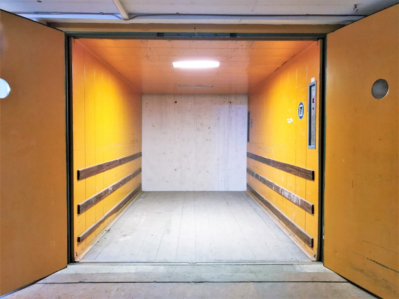 396m² Lagerraum, Foto 3 von 3