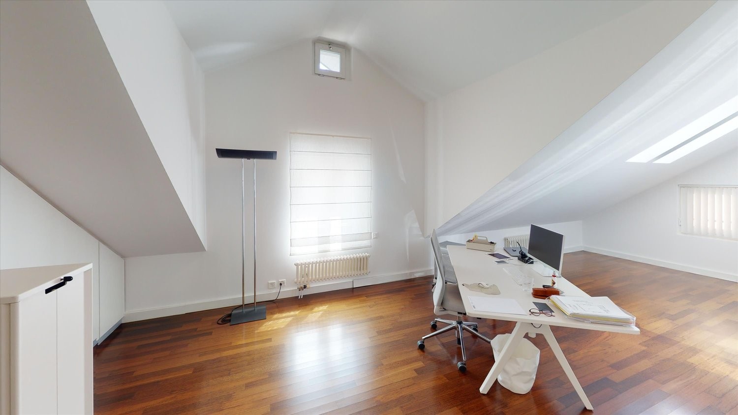 91m² office